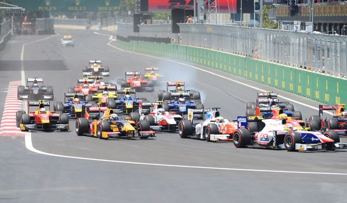 Formula 1 Qualifying kicks off in Baku 